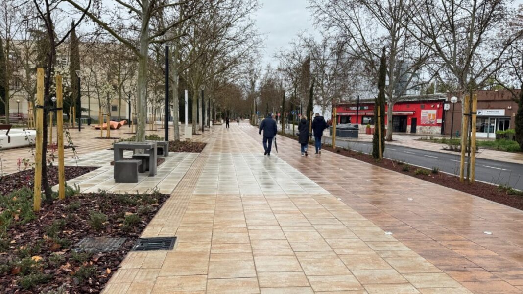 Ciudad Real recibe el Premio Alhambra por la transformación sostenible de la Avenida Camilo José Cela con una inversión de 3,7 millones