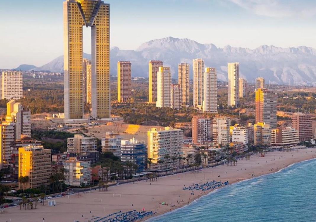 Benidorm prueba la inteligencia artificial en dos hoteles para reducir el consumo de agua